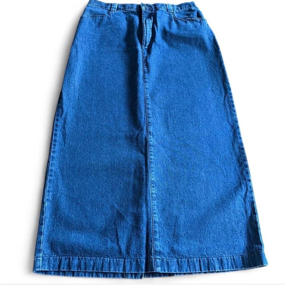 Women's vintage denim maxi skirt by Lee Casuals. Size 10